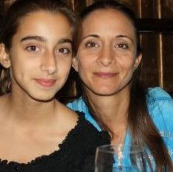 Meet your Posher, Gigi - Picture 1 of 1